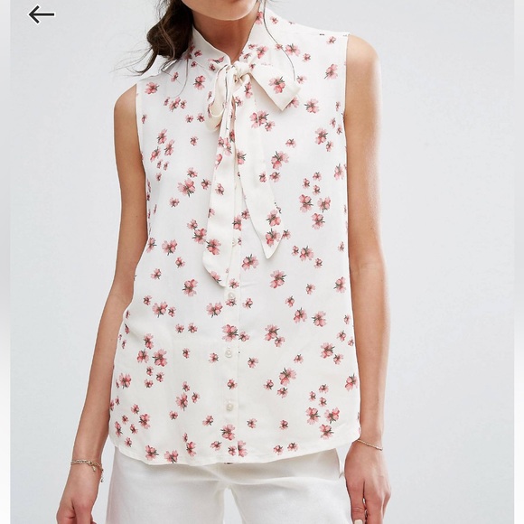 Newlily Sleeveless Neck Tie Blouse Size Small - Picture 1 of 7